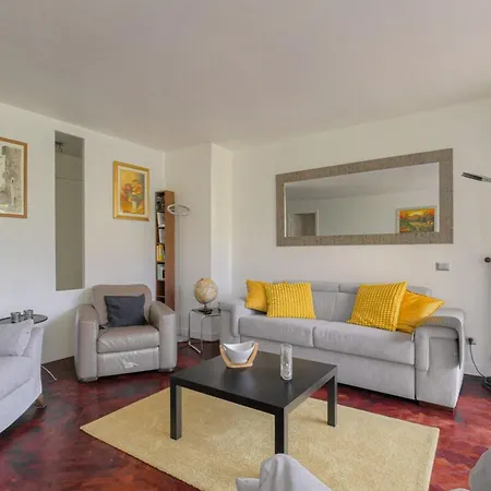 Spacieux Et 100m2 A 4 Min De Tete D'or Apartment *