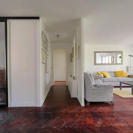 Spacieux Et 100m2 à 4 Min De Tête D'or Apartamento