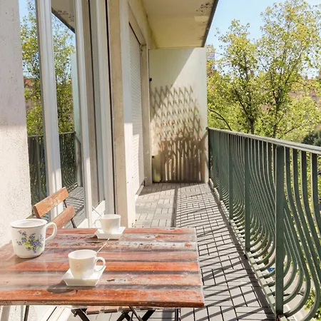 Spacieux Et 100m2 à 4 Min De Tête D'or Apartamento